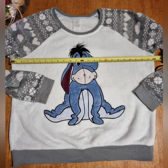 Disney Fleece Eeyore Embroidered Sweater with Patterned Sleeves Sz XL - Picture 9 of 10